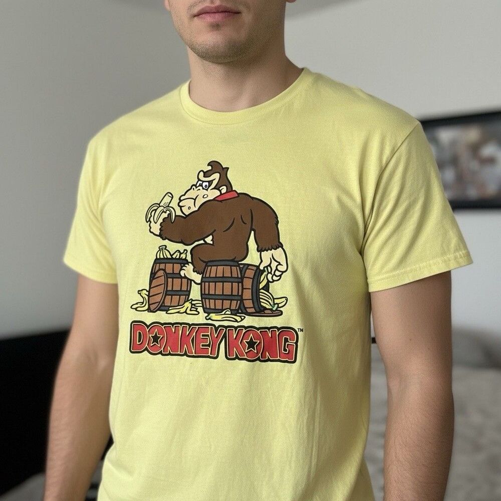 Nintendo Donkey Kong Banana Barrels T Shirt Medium Pale Yellow Graphic Tee